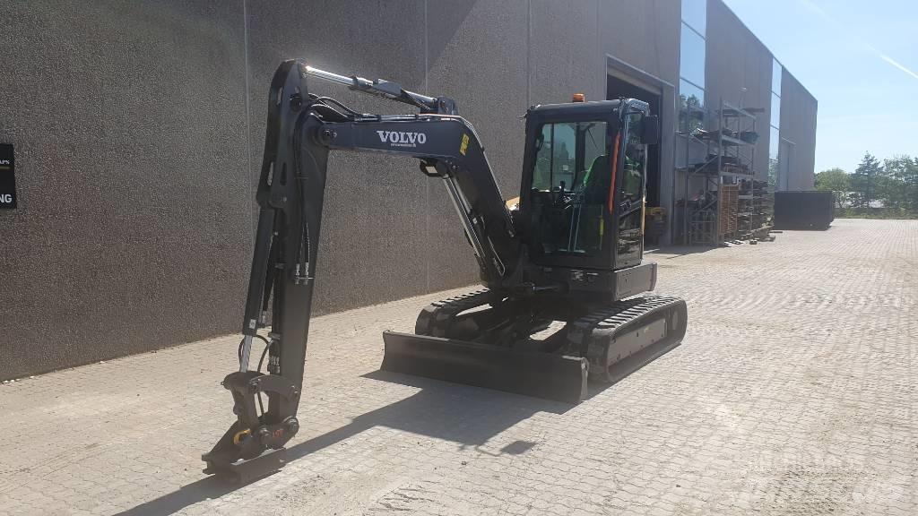 Volvo ECR 50 F 대형 굴삭기 29톤 이상