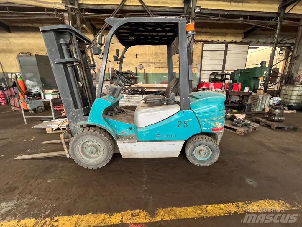 Feeler FD25TCJ 디젤 지게차