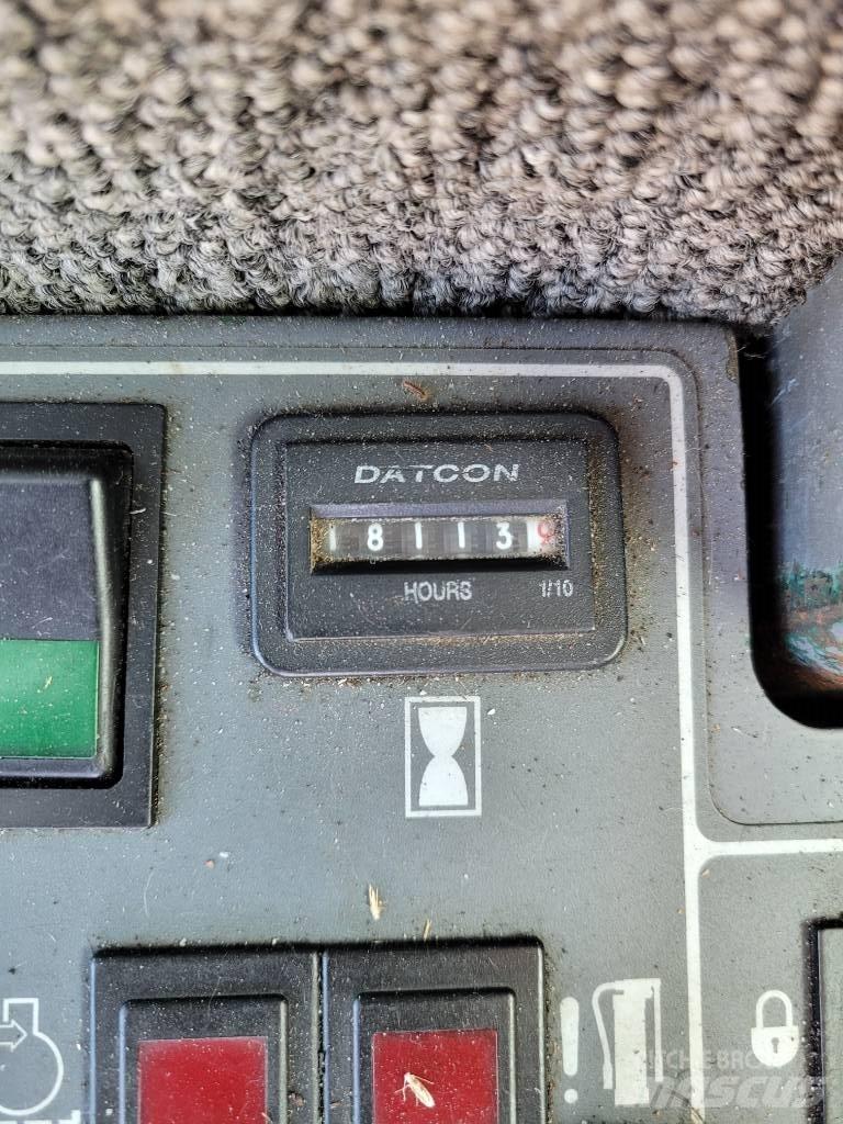 John Deere 853 팰러번처