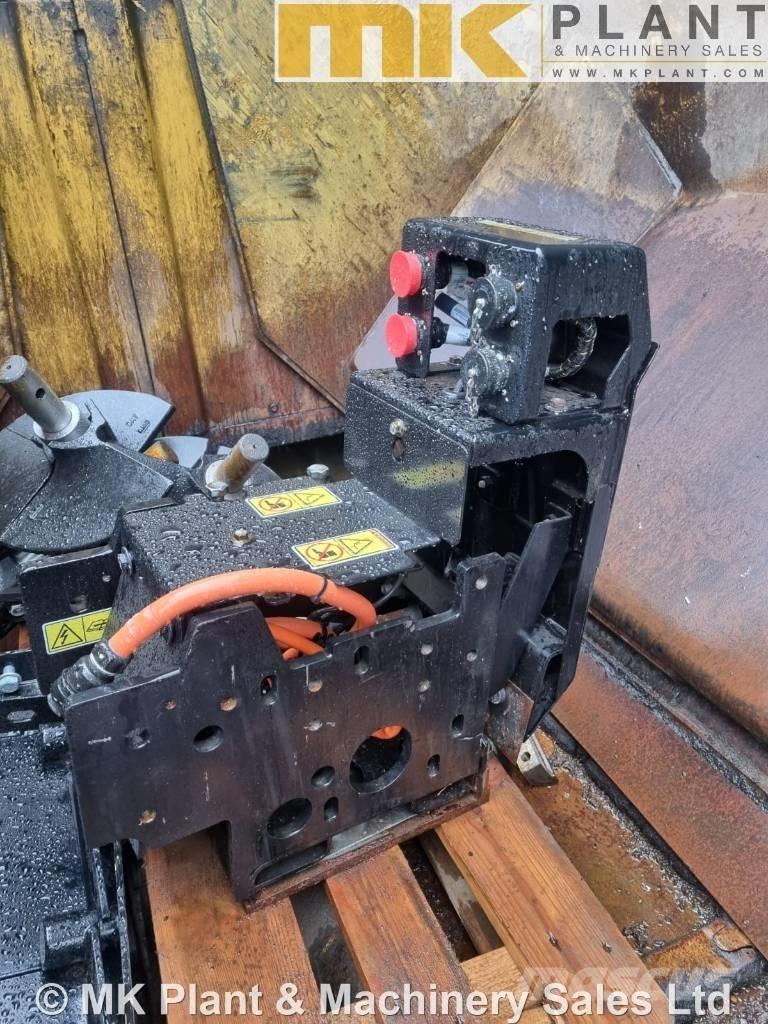 CAT AP 500 F 아스팔트 포장장비