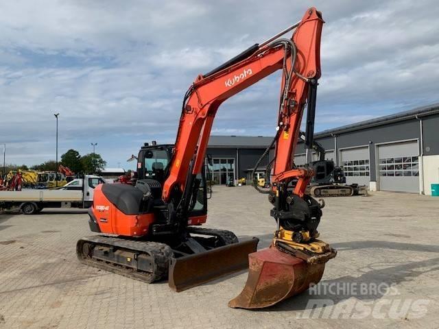 Kubota KX 080-4 중형굴삭기 7톤-28톤