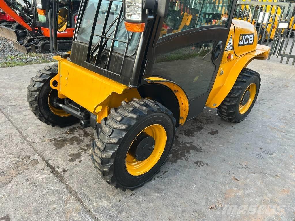 JCB 520-40 텔러 핸들러