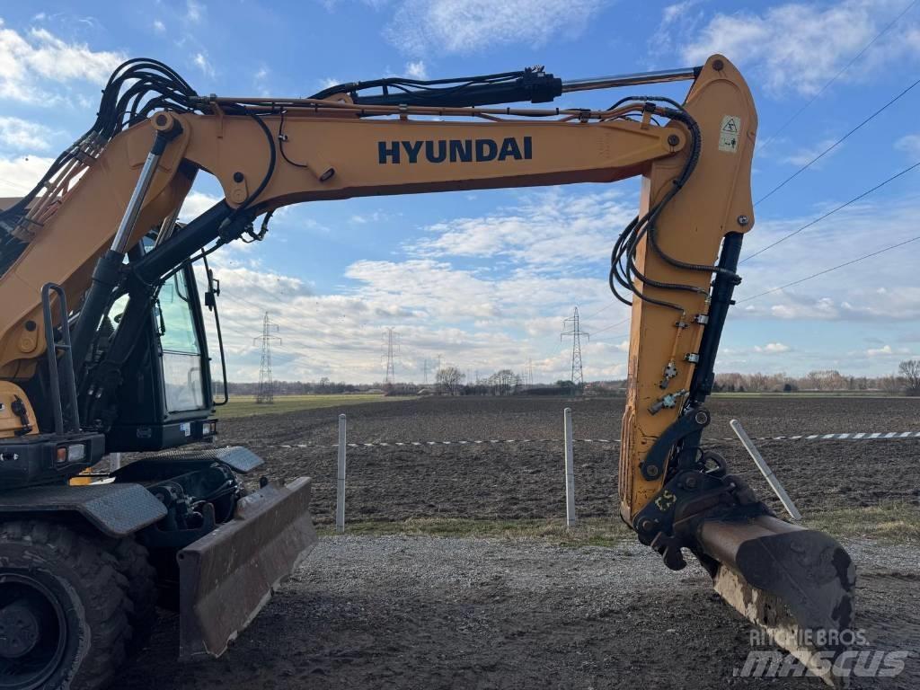 Hyundai HW140  휠 굴삭기