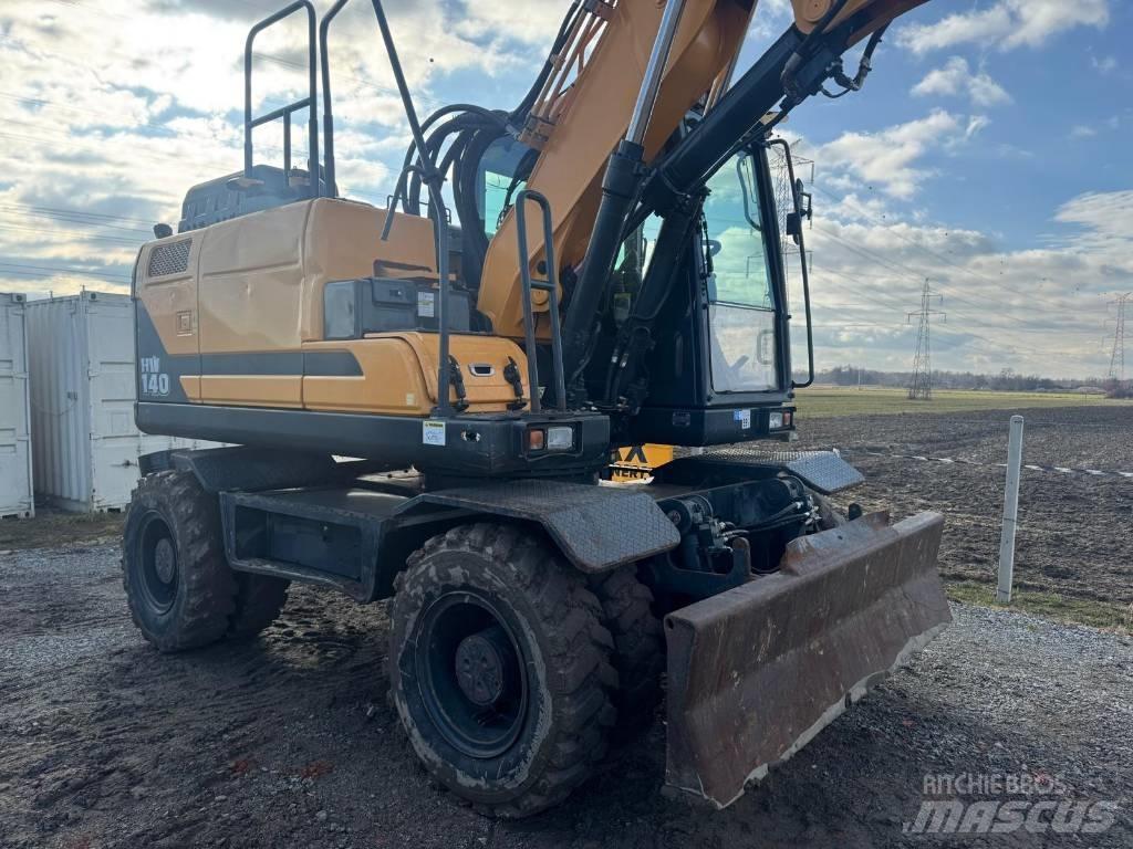 Hyundai HW140  휠 굴삭기