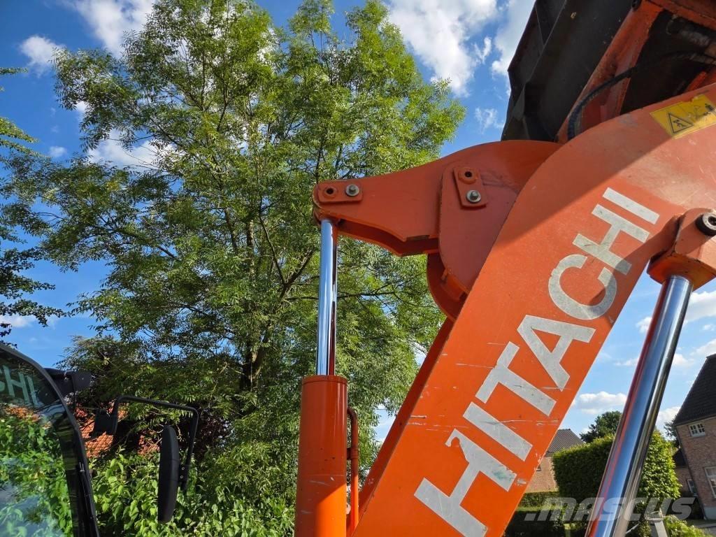 Hitachi ZW 75  휠로우더