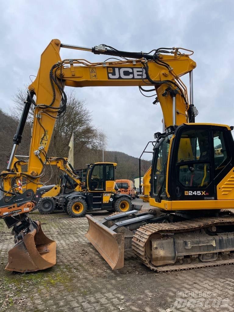 JCB 245 XR 대형 굴삭기 29톤 이상