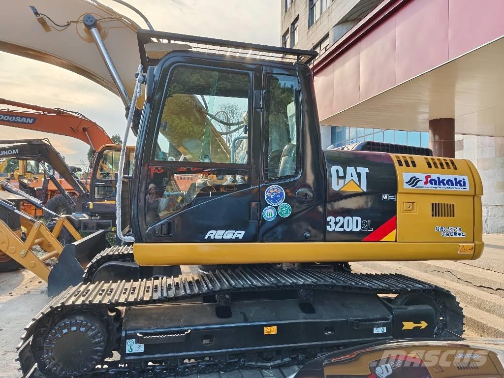 CAT 320 D2 L 대형 굴삭기 29톤 이상