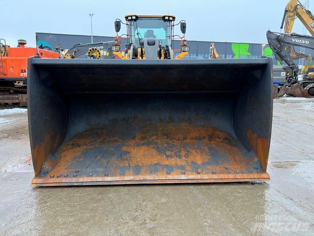 Volvo L260H  휠로우더
