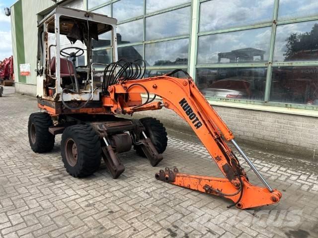 Kubota KH 16- W  휠 굴삭기