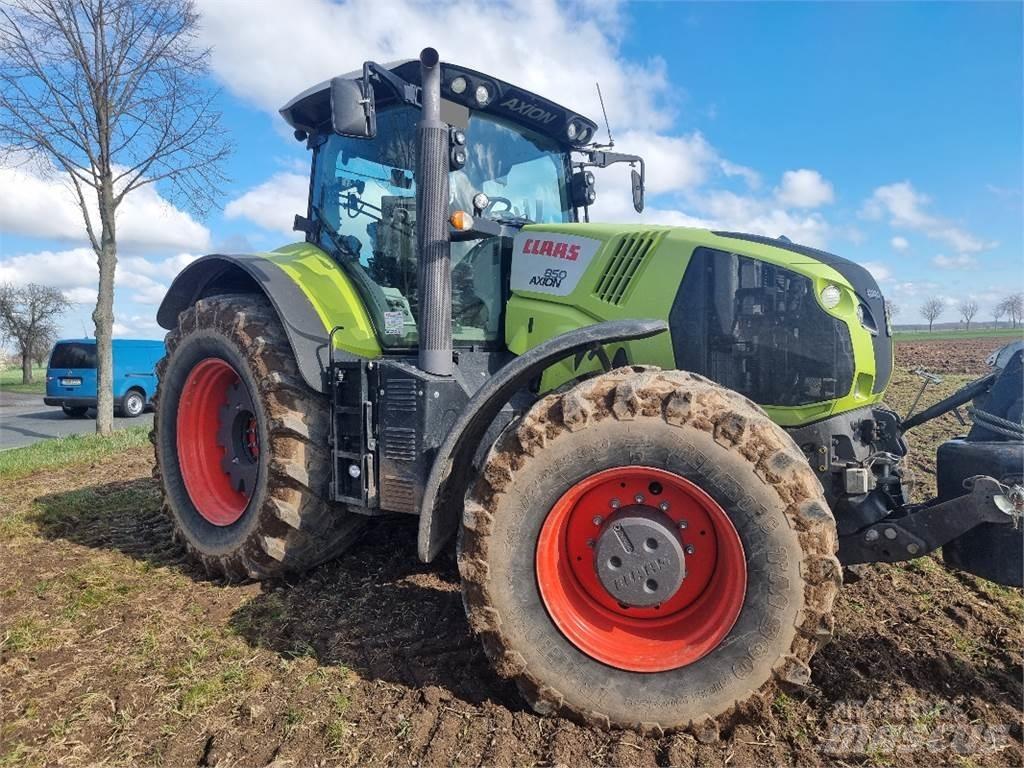 CLAAS Axion 850 트랙터