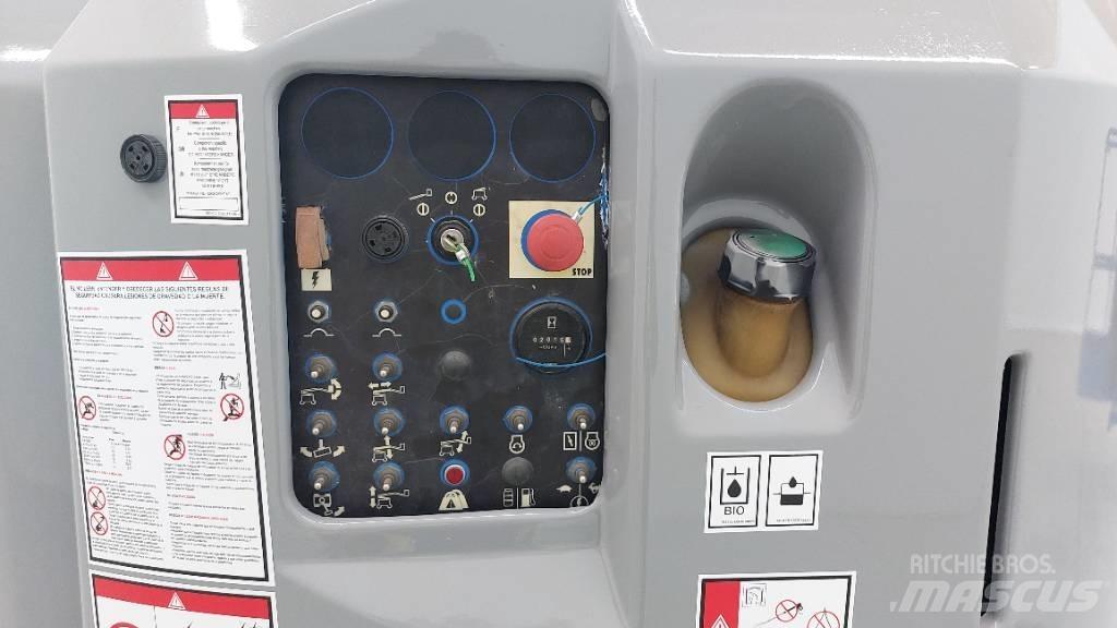 Genie Z 34/22 IC 관절형 전동이동 리프트