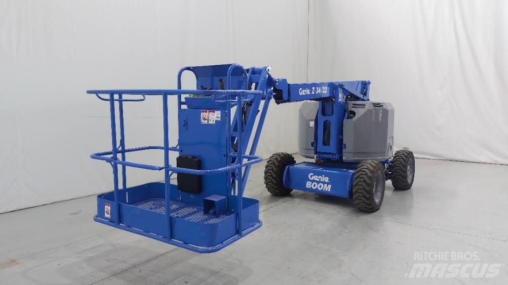 Genie Z 34/22 IC 관절형 전동이동 리프트