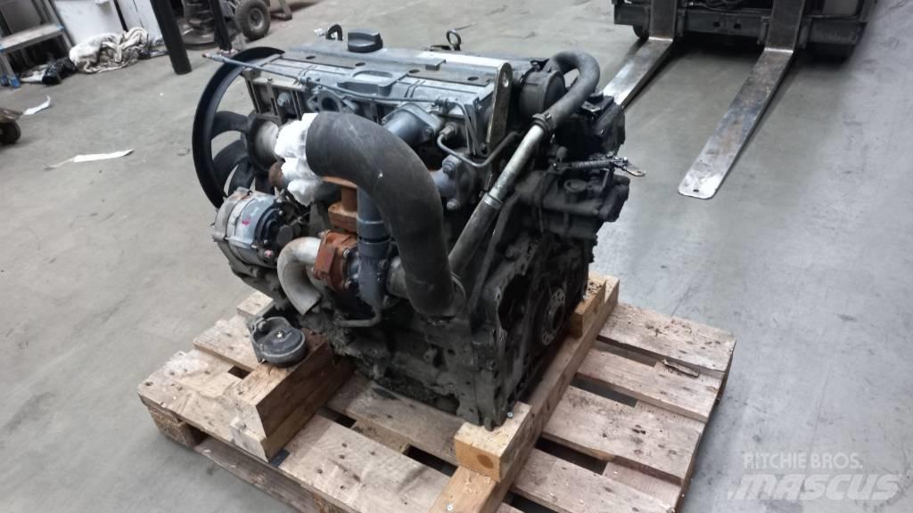 Deutz BF4M1012E 엔진