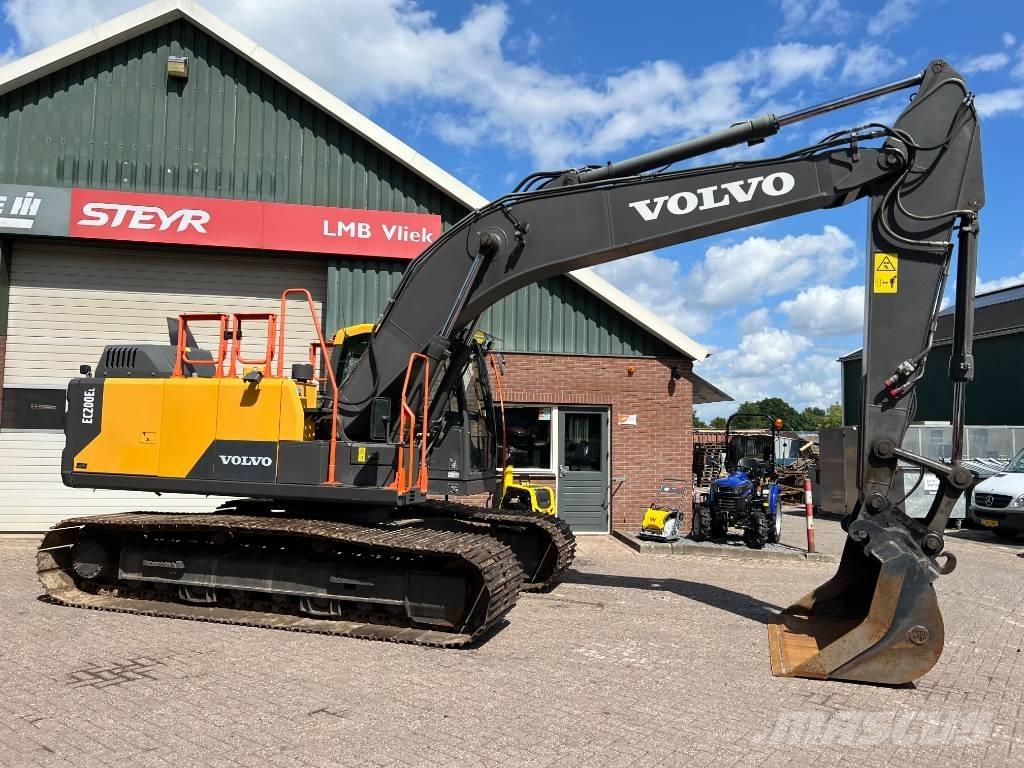 Volvo EC 200 E 대형 굴삭기 29톤 이상