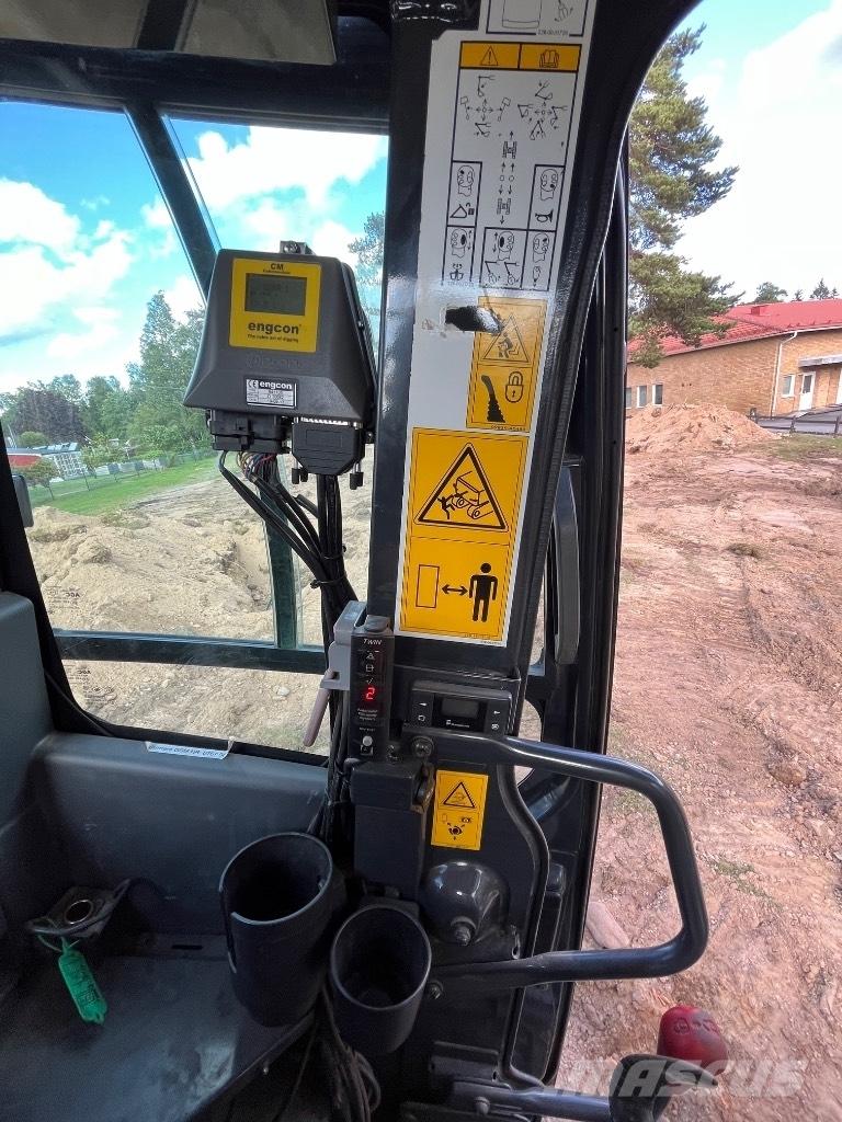 Komatsu PC138US-11 대형 굴삭기 29톤 이상