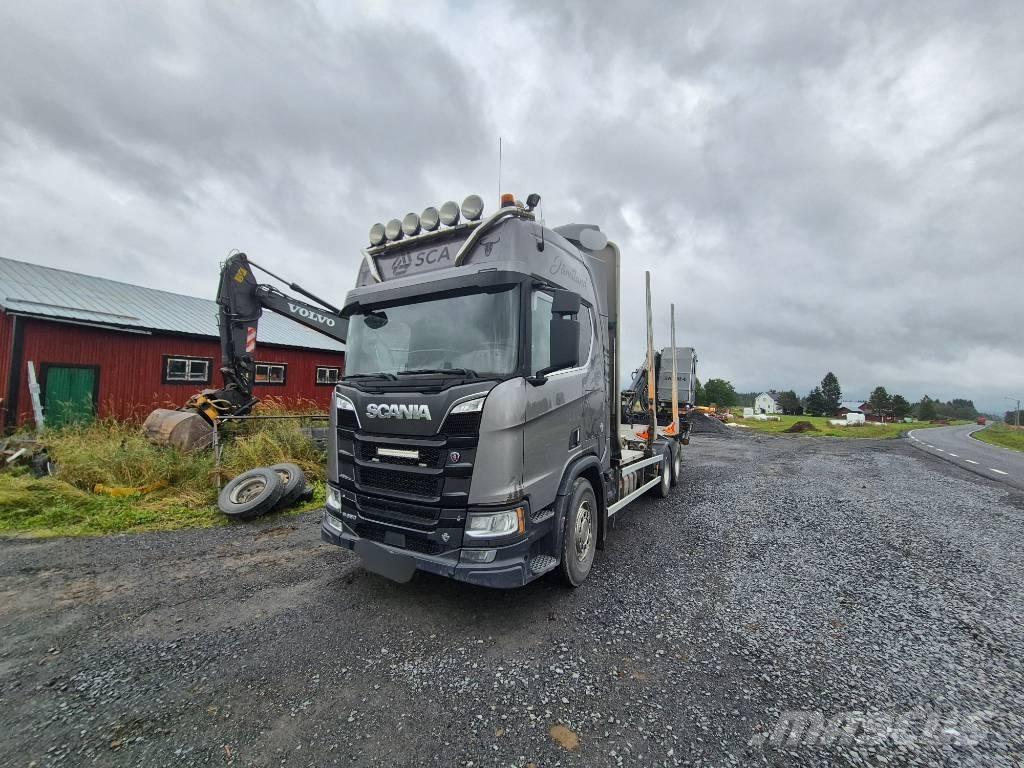 Scania R 650 목재 트럭