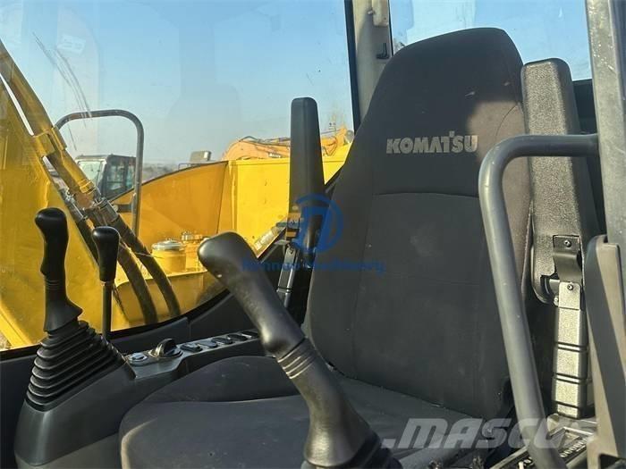 Komatsu PC 70-8 소형 굴삭기 7톤 미만