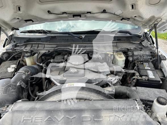 RAM 5500 SLT 플랫베드/드롭사이드 트럭