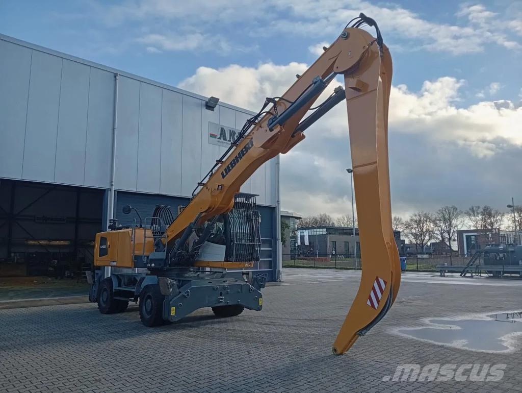 Liebherr LH30 폐기물/산업 처리기