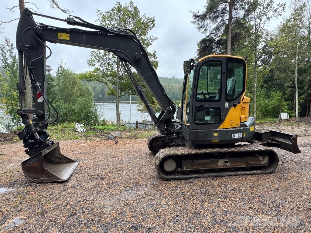 Volvo ECR 88 D 중형굴삭기 7톤-28톤