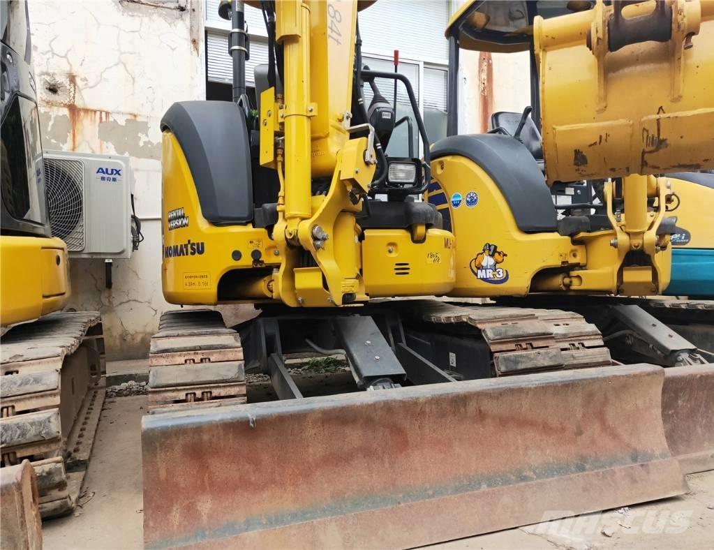 Komatsu PC30MR-5 소형 굴삭기 7톤 미만