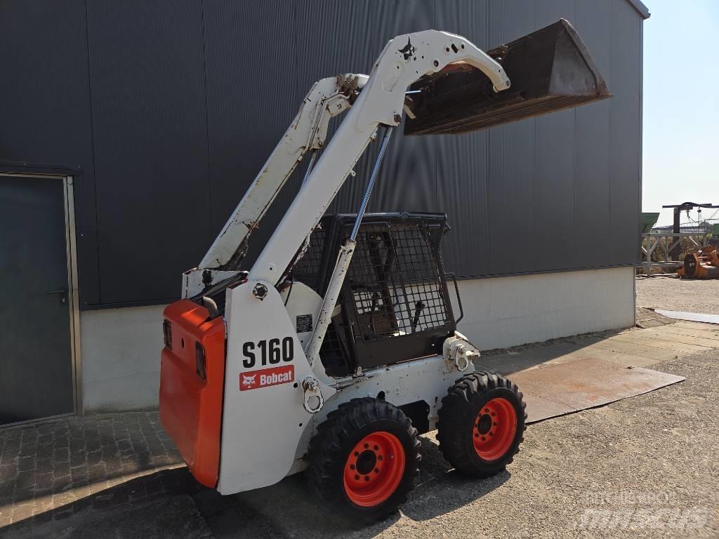 Bobcat S 160  스키드로더