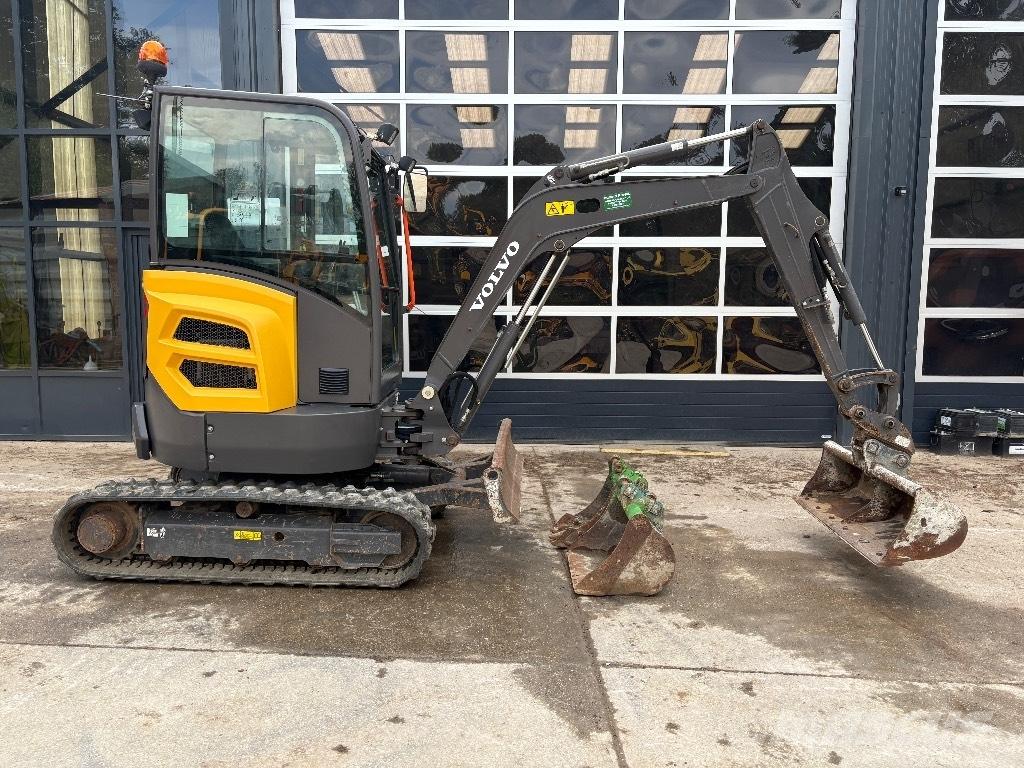 Volvo ECR 25 D 소형 굴삭기 7톤 미만