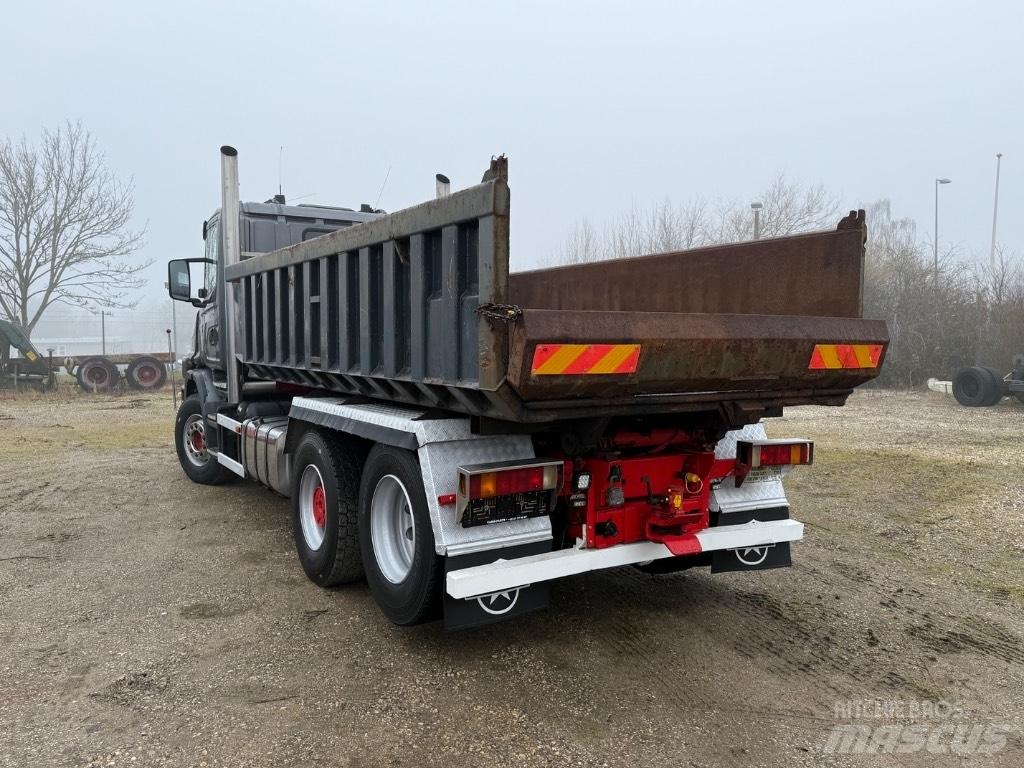 Scania T 144-530 덤프 트럭