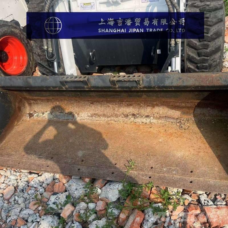 Bobcat S 590  스키드로더