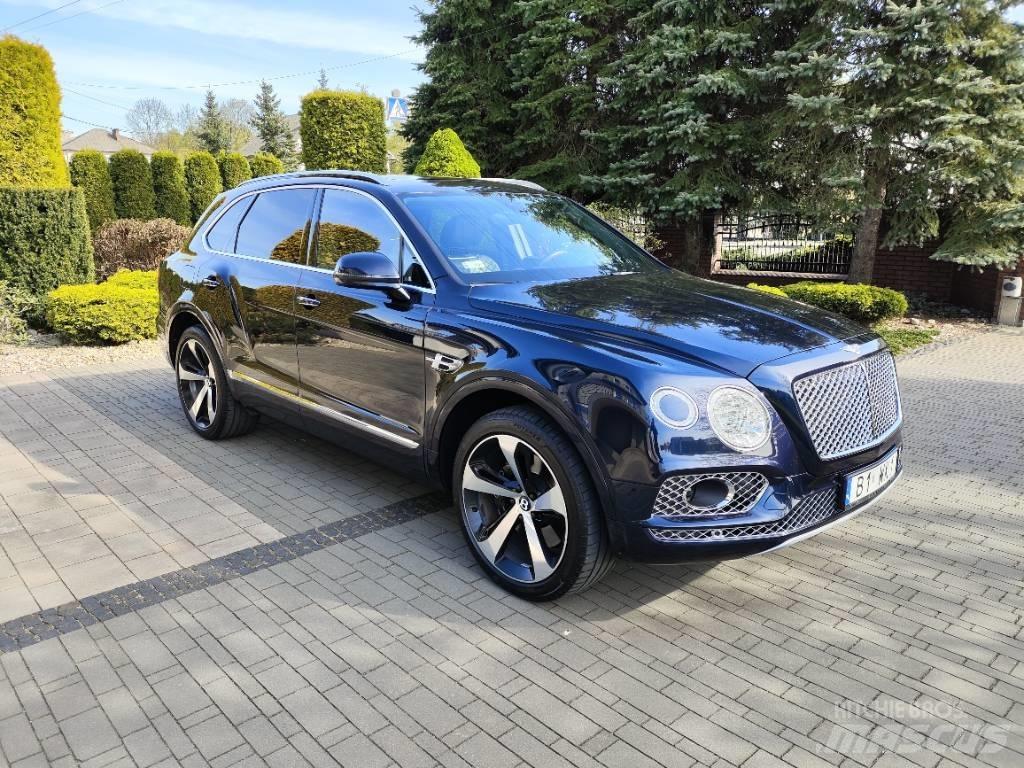 Bentley Bentayga V8 자동차