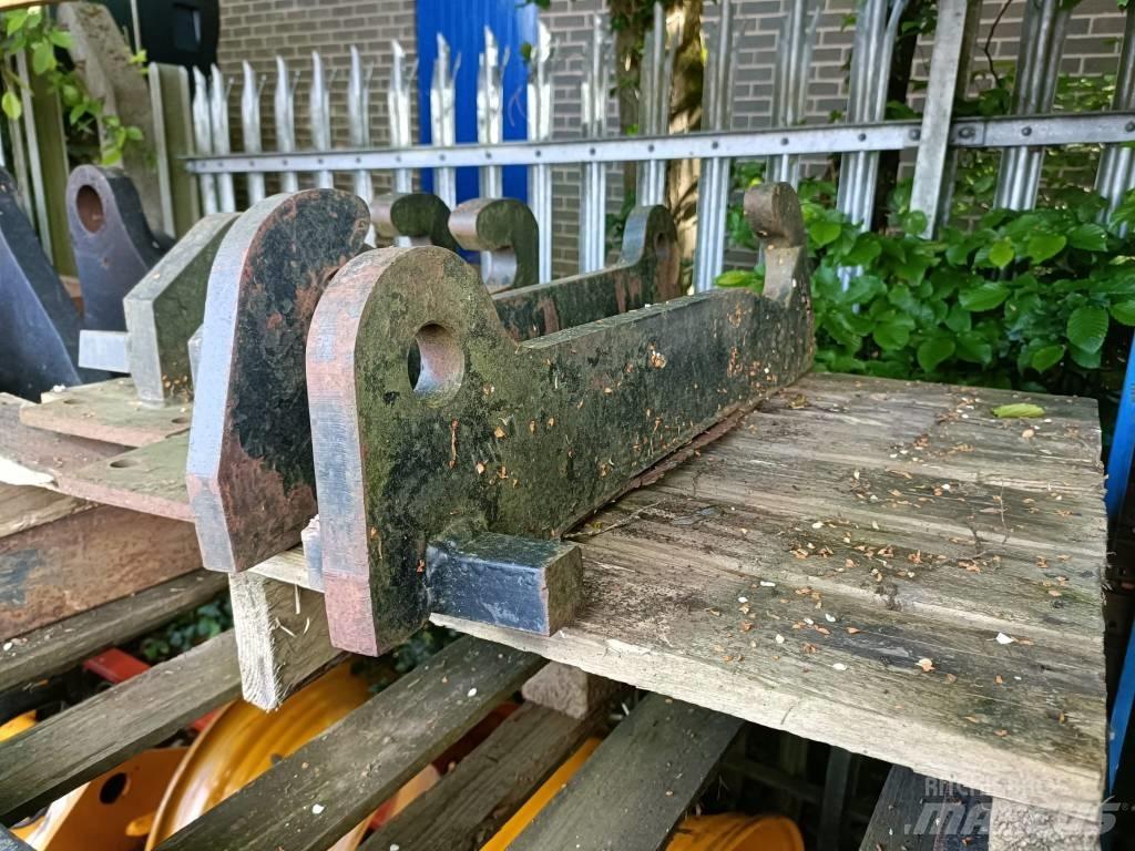 JCB WELD ON BRACKETS 기타 적재/굴착 및 부속품