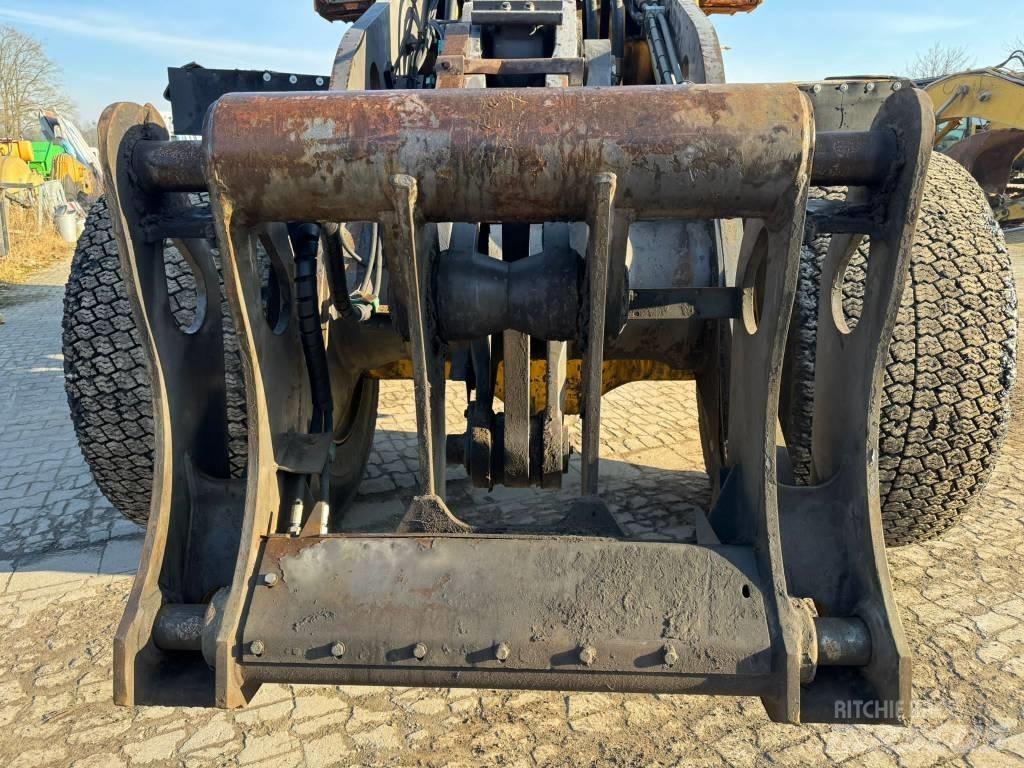 Volvo Quick coupler 퀵 커넥터