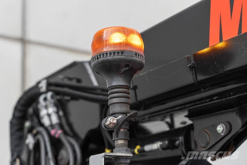 Manitou ManGo 12 관절형 전동이동 리프트