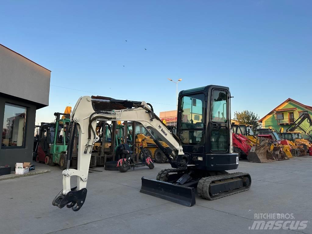Bobcat E25EM 소형 굴삭기 7톤 미만