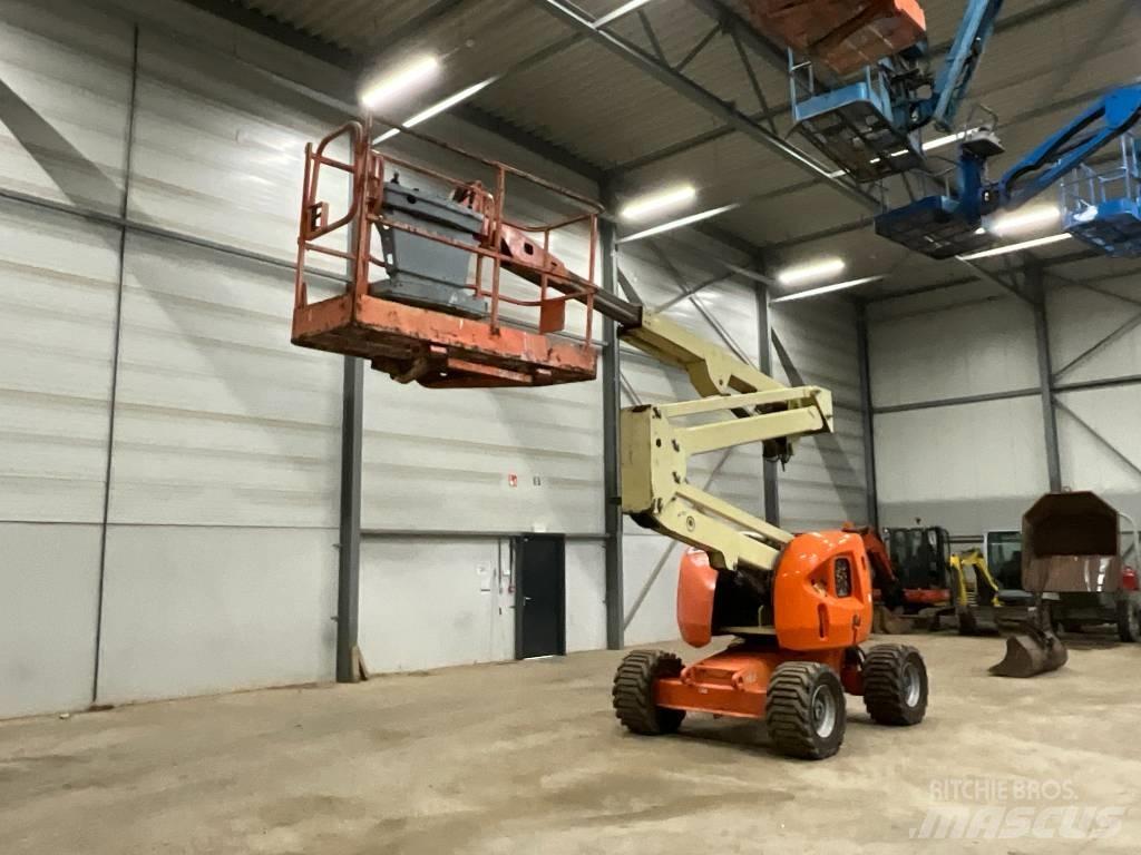 JLG 450 AJ 관절형 전동이동 리프트