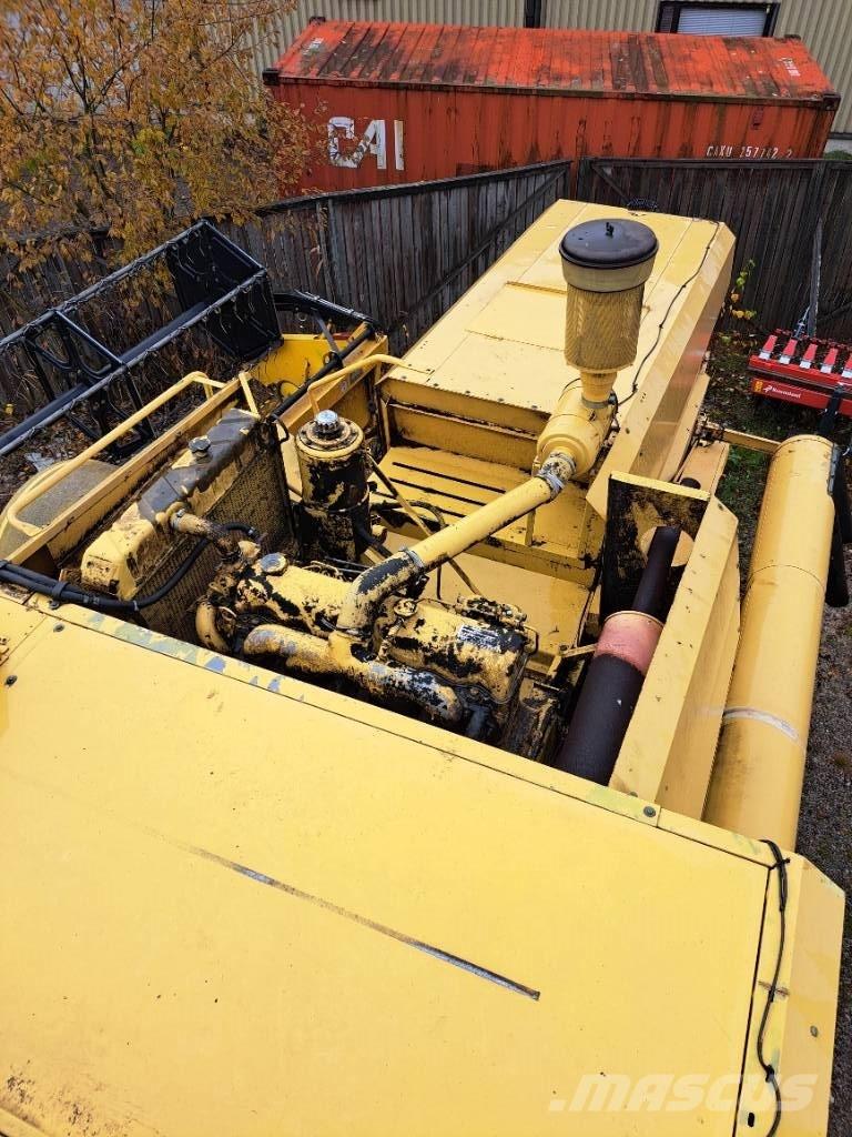 New Holland 8030H 콤바인 수확기