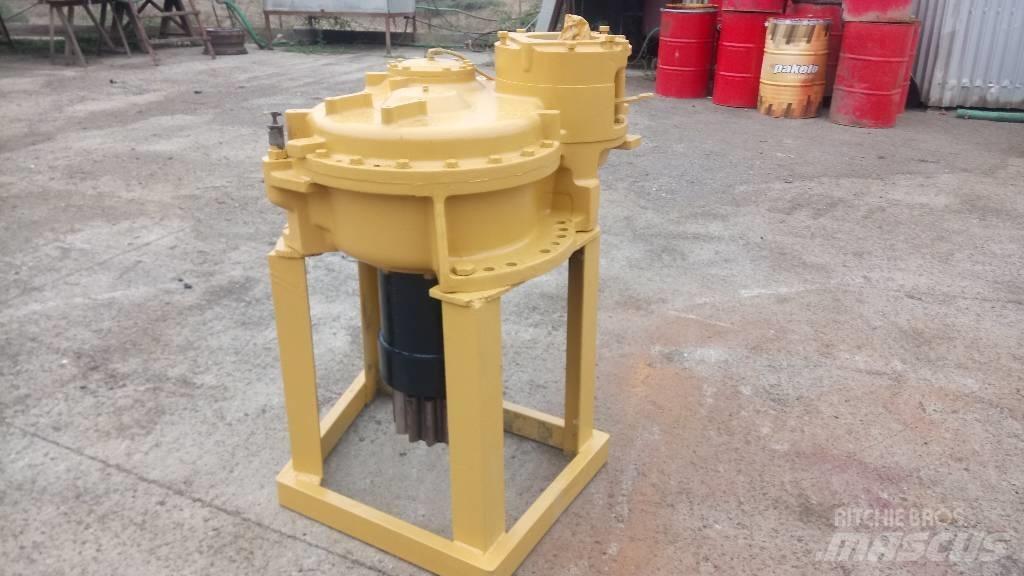 CAT 245 트랜스미션