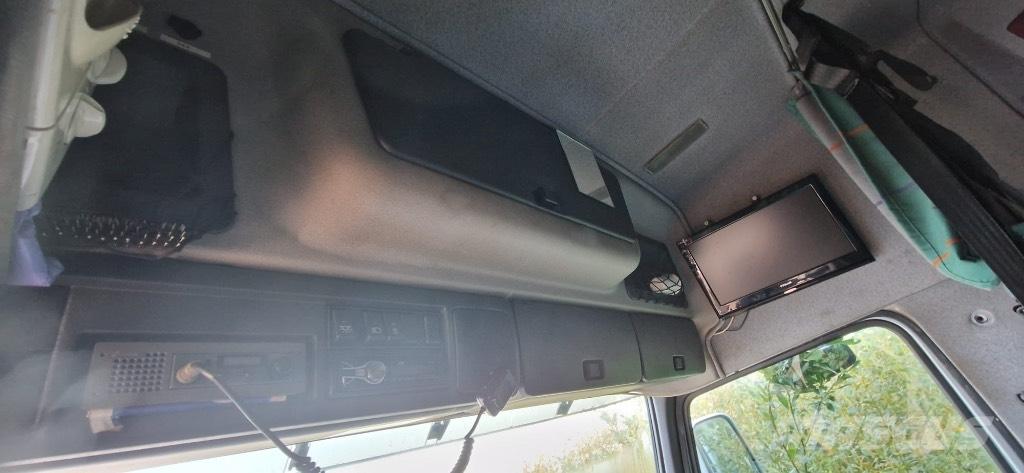 Volvo FH 12 460 탑차 트럭