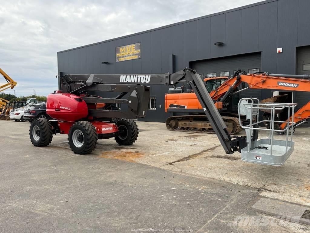 Manitou ATJ 200 견인식 전동이동 리프트