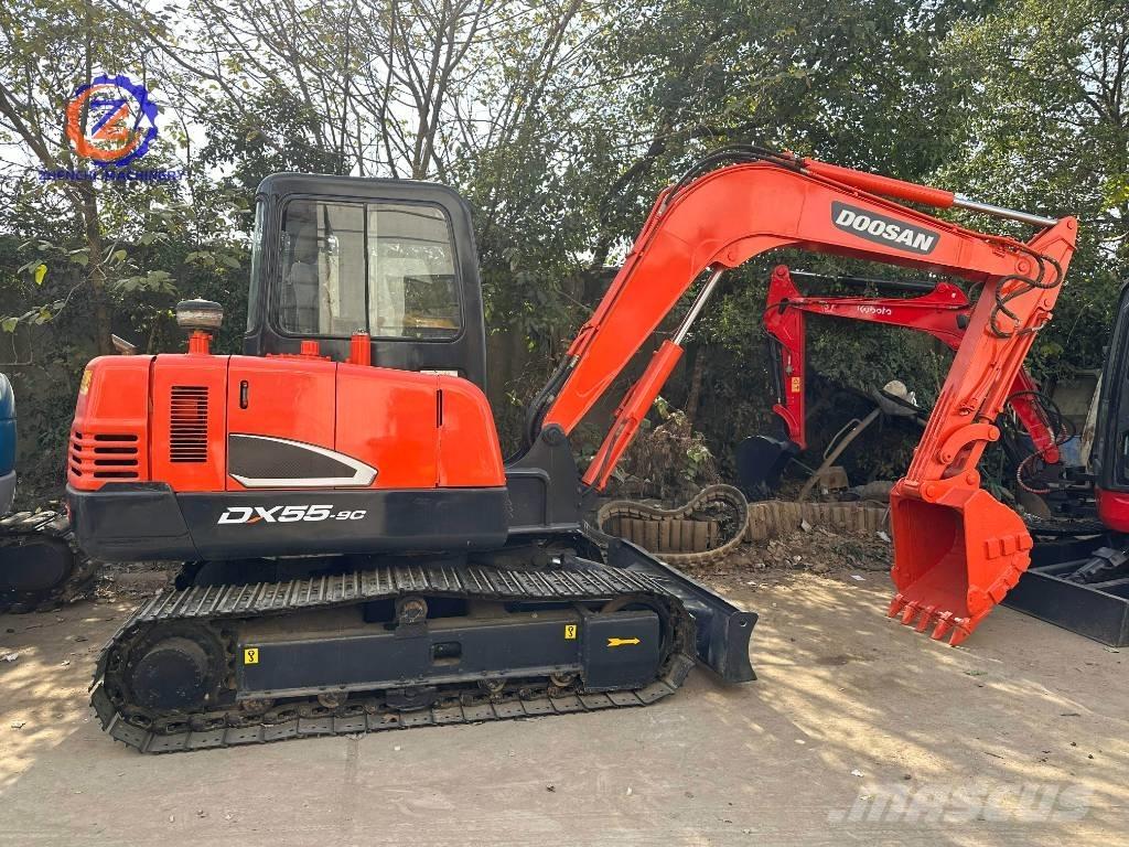 Doosan 55 소형 굴삭기 7톤 미만