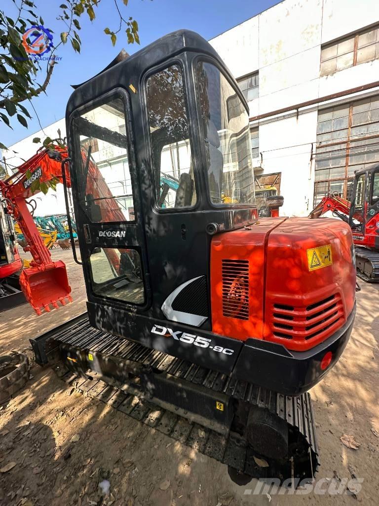 Doosan 55 소형 굴삭기 7톤 미만