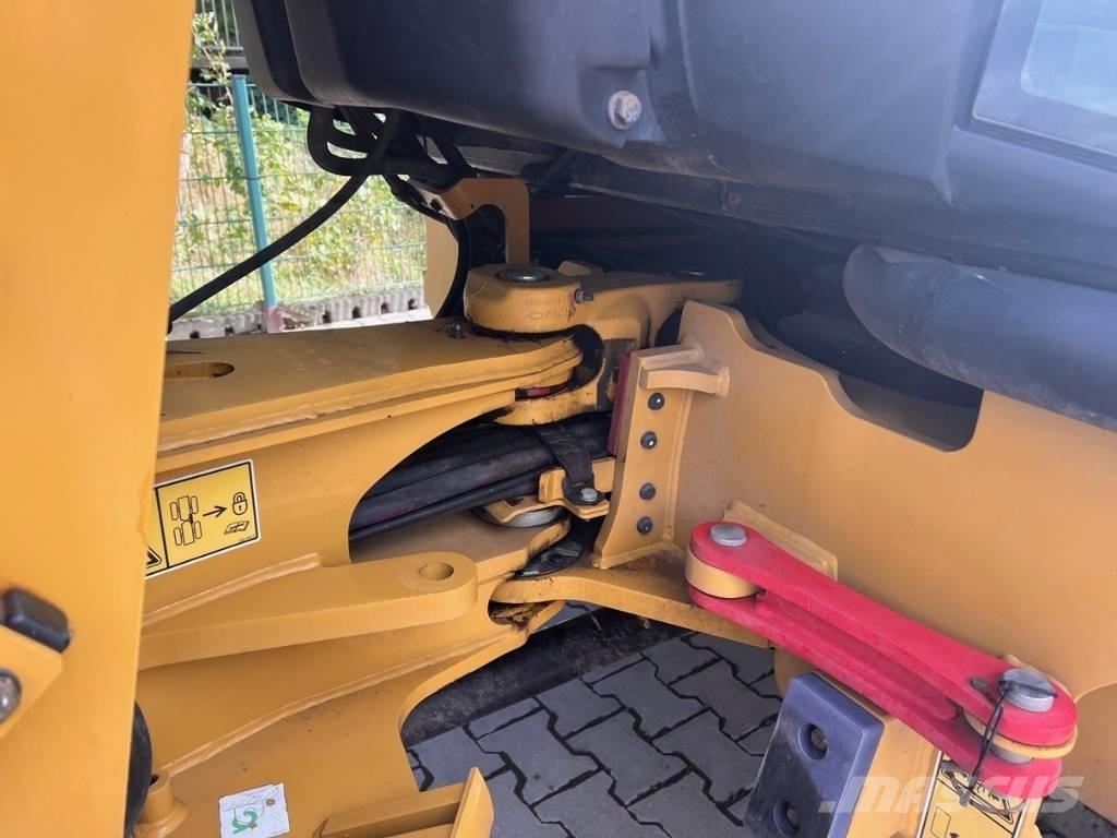 CAT 908M Radlader  휠로우더