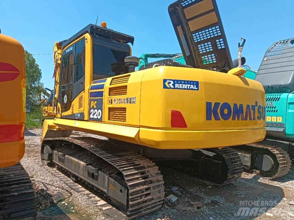Komatsu PC 220 대형 굴삭기 29톤 이상