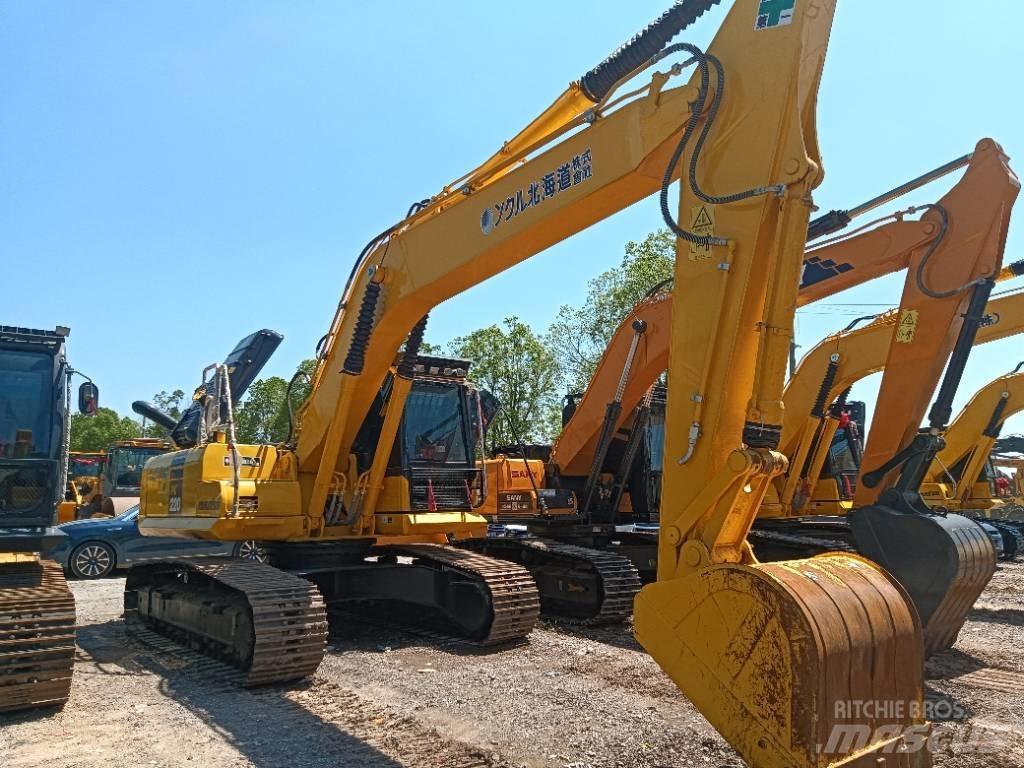 Komatsu PC 220 대형 굴삭기 29톤 이상