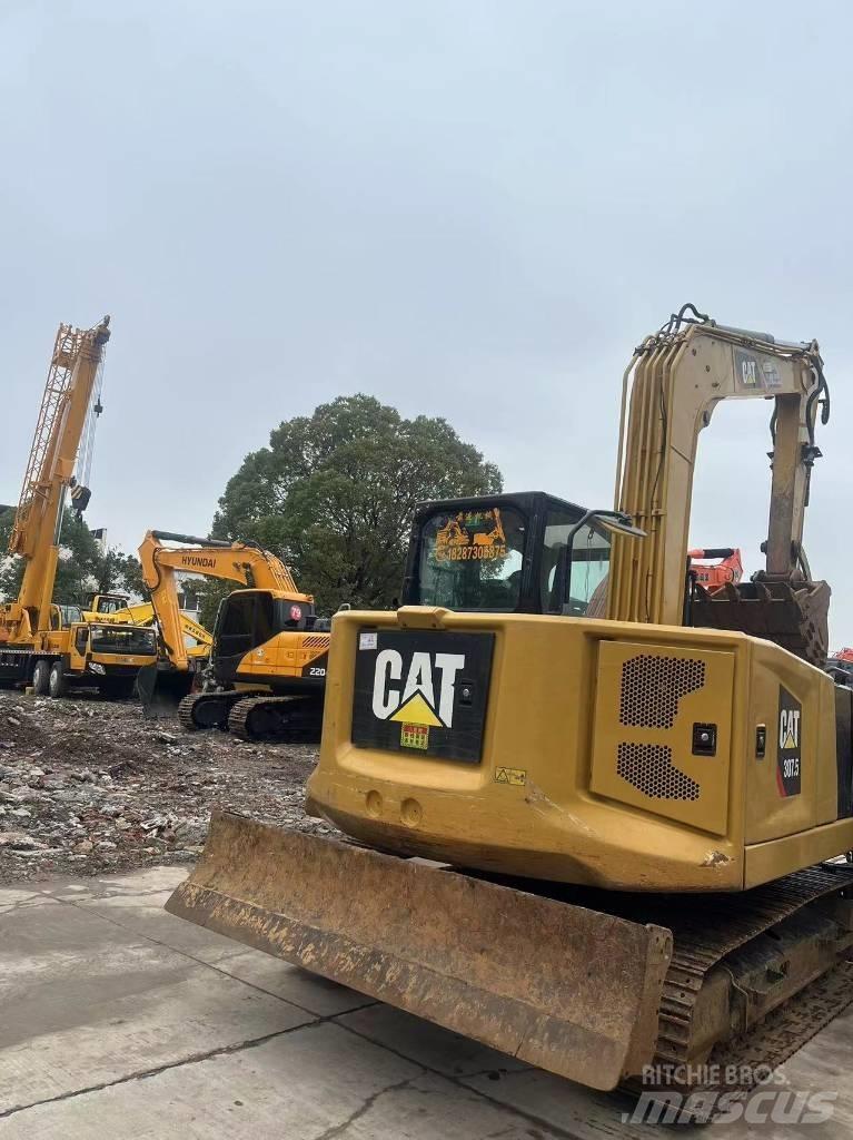CAT 307.5 중형굴삭기 7톤-28톤