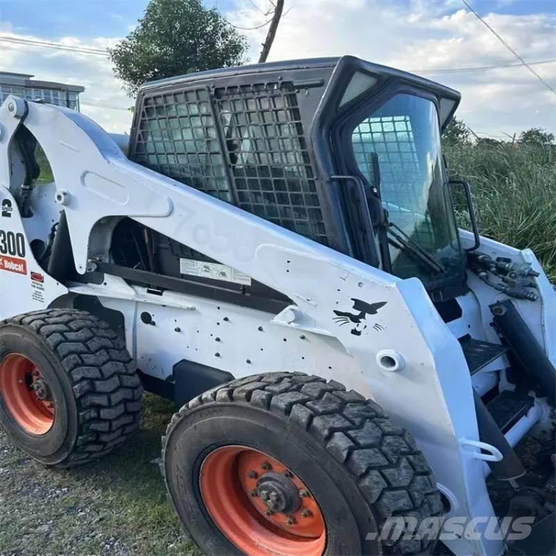 Bobcat S 300  스키드로더