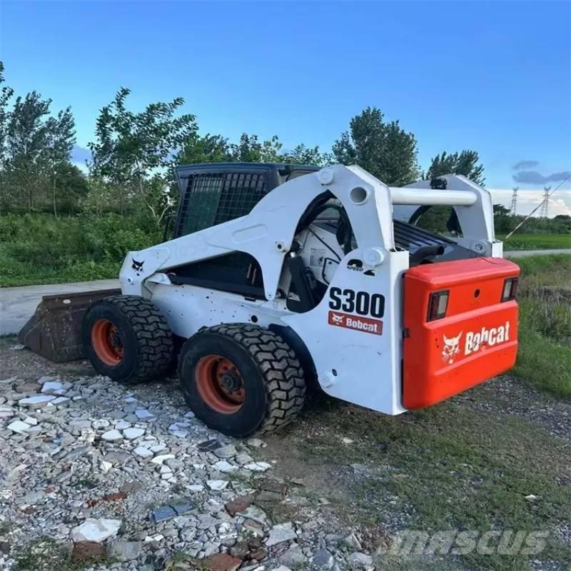 Bobcat S 300  스키드로더