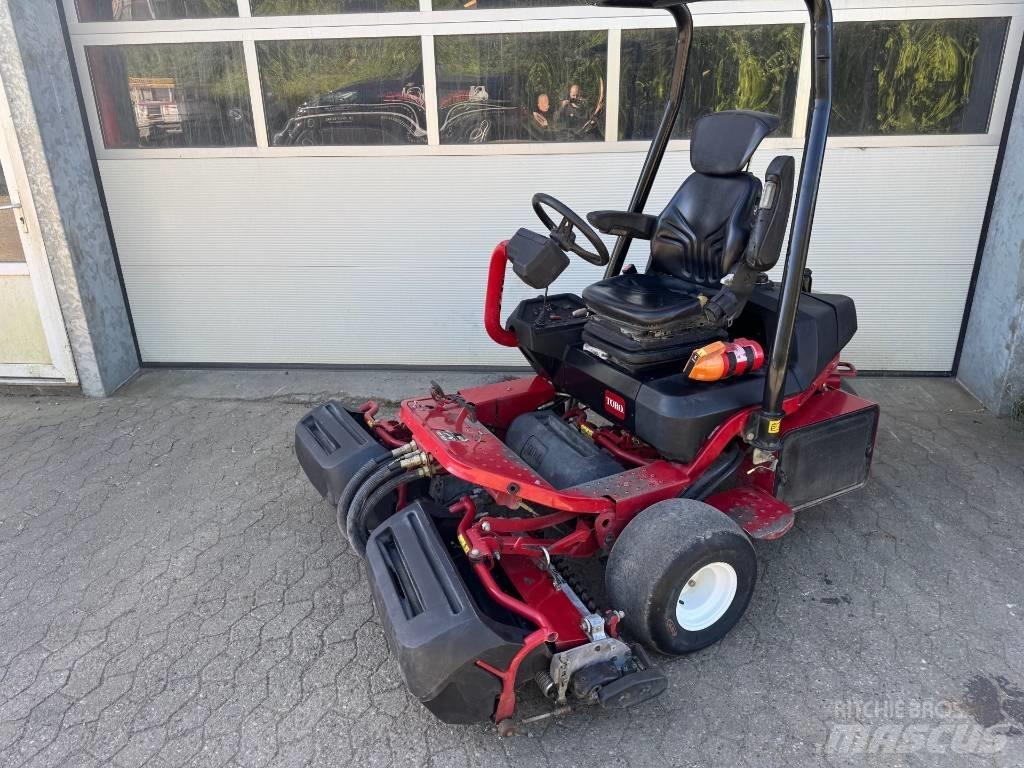 Toro 3250D 잔디깎기