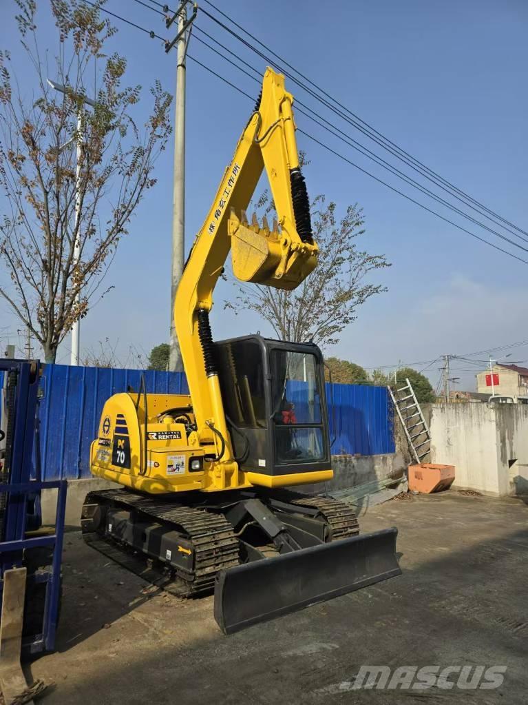 Komatsu PC 70 소형 굴삭기 7톤 미만