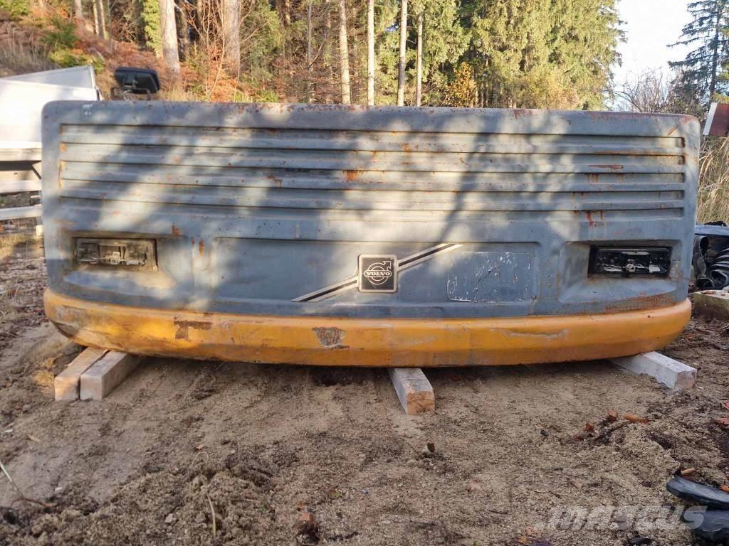 Volvo EC390 섀시 및 서스펜션